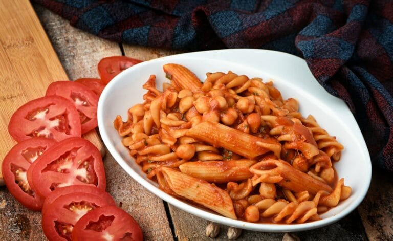 Snabb Tomatpasta med Mozzarella Magi