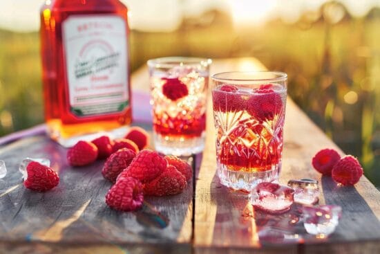 tompat1 httpss.mj .run8BrEwktoATU Raspberry schnaps in summer 5d29d08d aa1e 4102 b199 877e388df6c1 3
