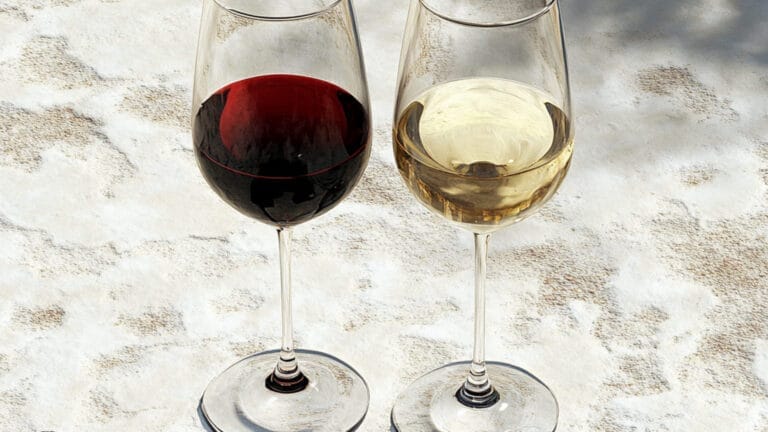 3 alkoholfria viner som passar perfekt till maten