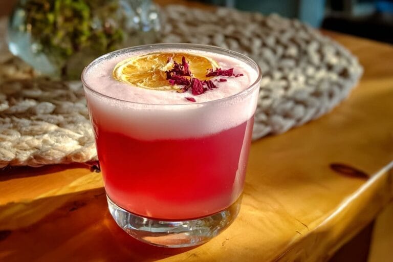 Hibiscus Gin Fizz