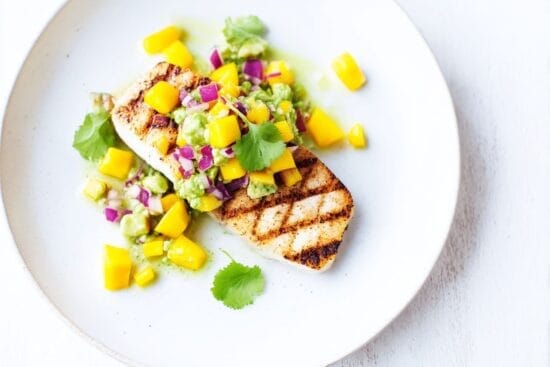 grillad tonfisk med mango