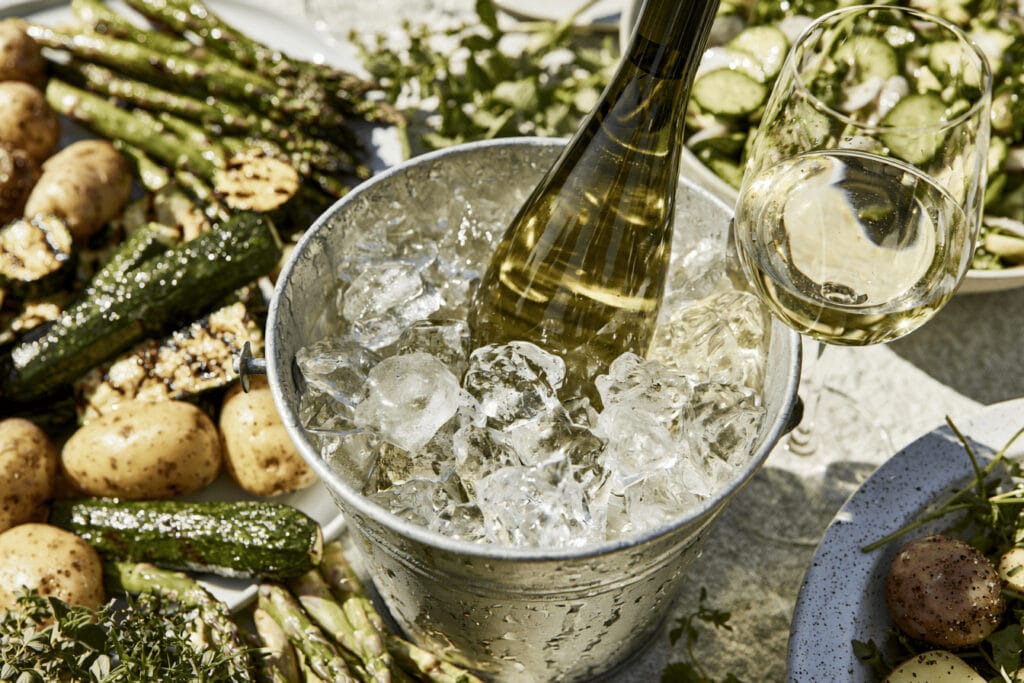 vitt vin primorer sommar